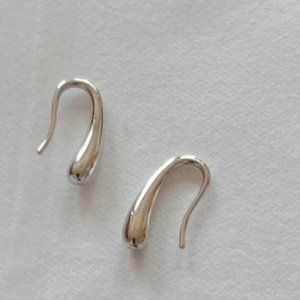 NEW 925 Sterling Silver Earrings